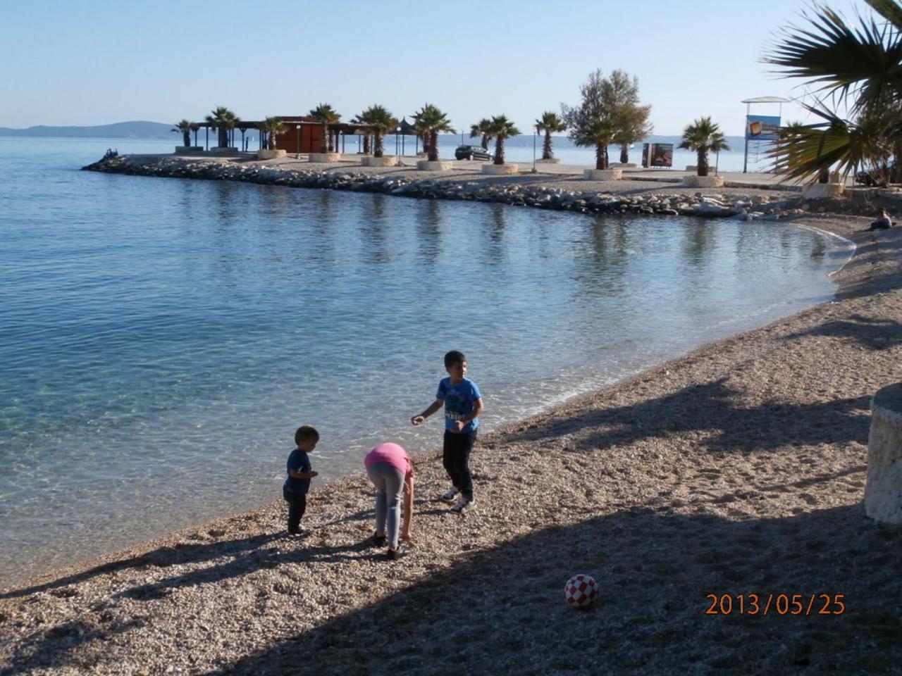 Apartment Studio Mia-Beach In Split Bagian luar foto