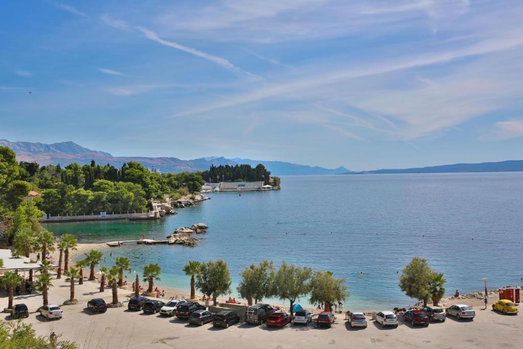 Apartment Studio Mia-Beach In Split Bagian luar foto