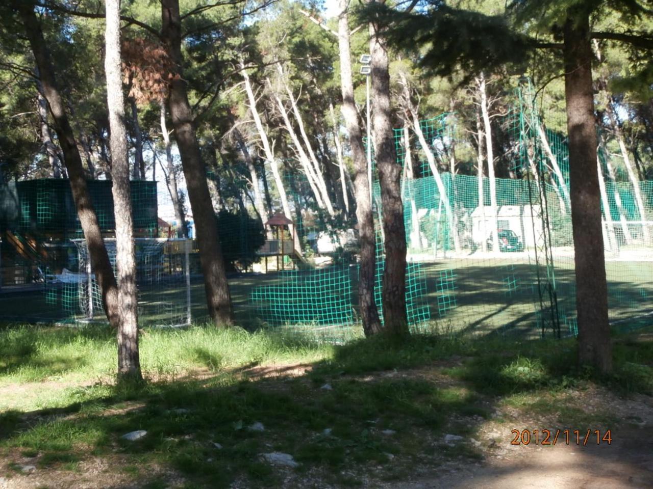 Apartment Studio Mia-Beach In Split Bagian luar foto