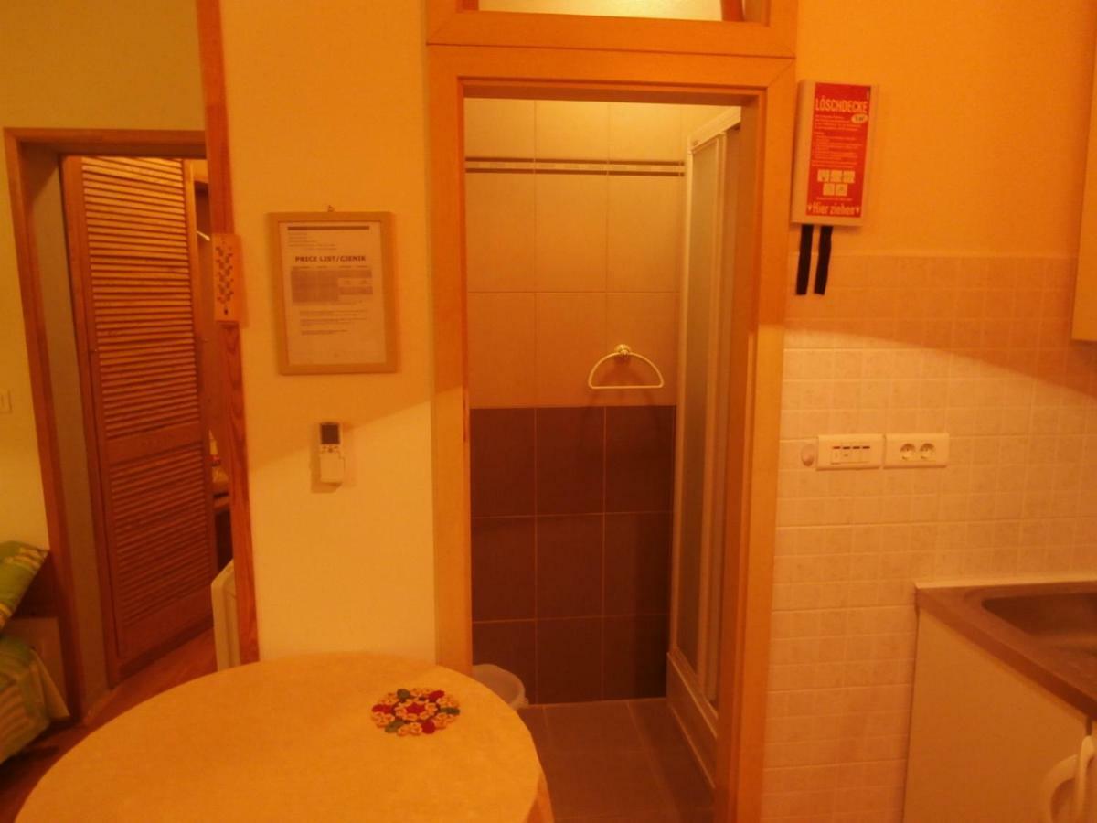 Apartment Studio Mia-Beach In Split Bagian luar foto